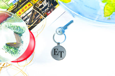 ROUND KEYCHAIN
