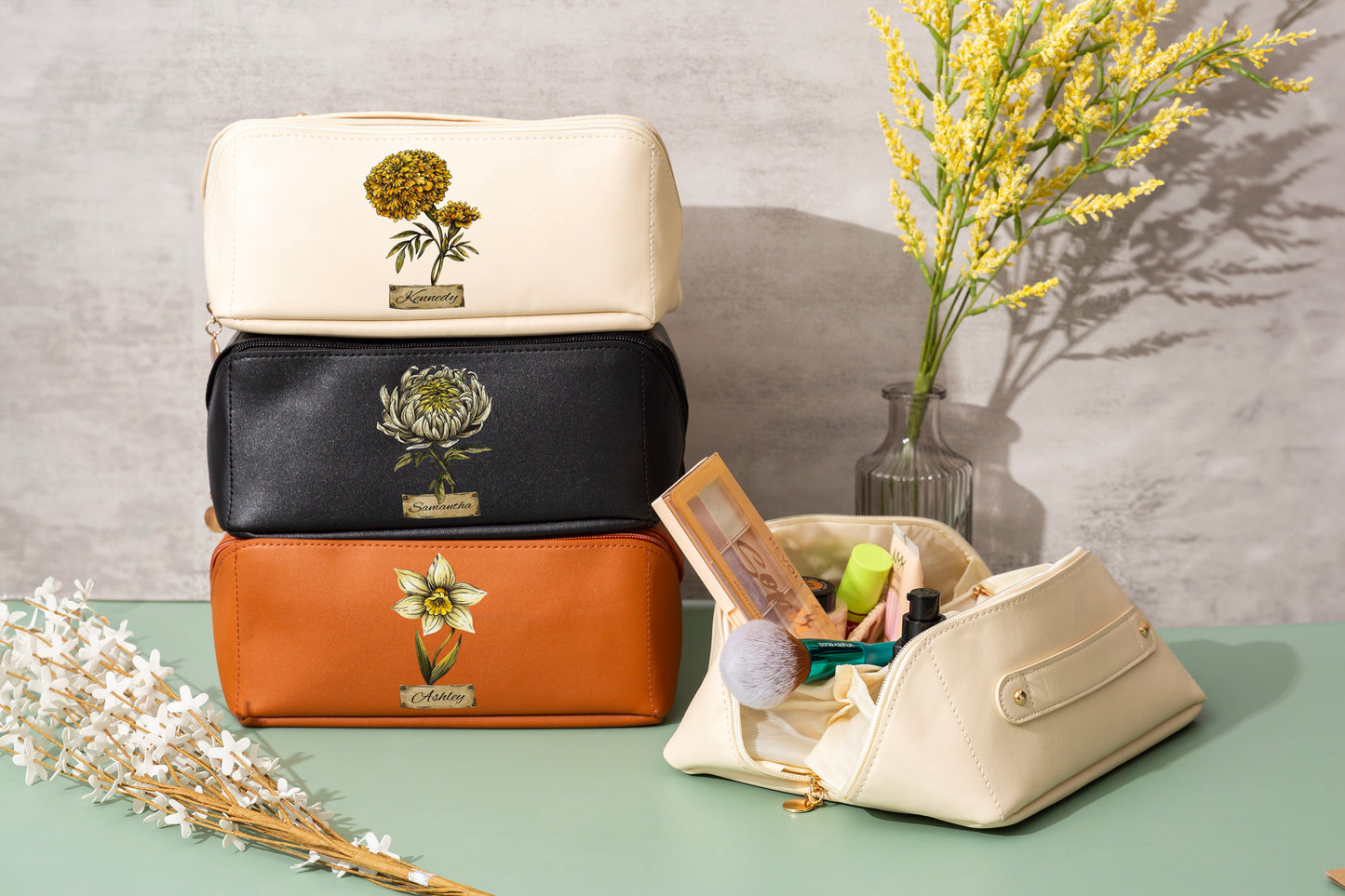 MAKEUP BAG