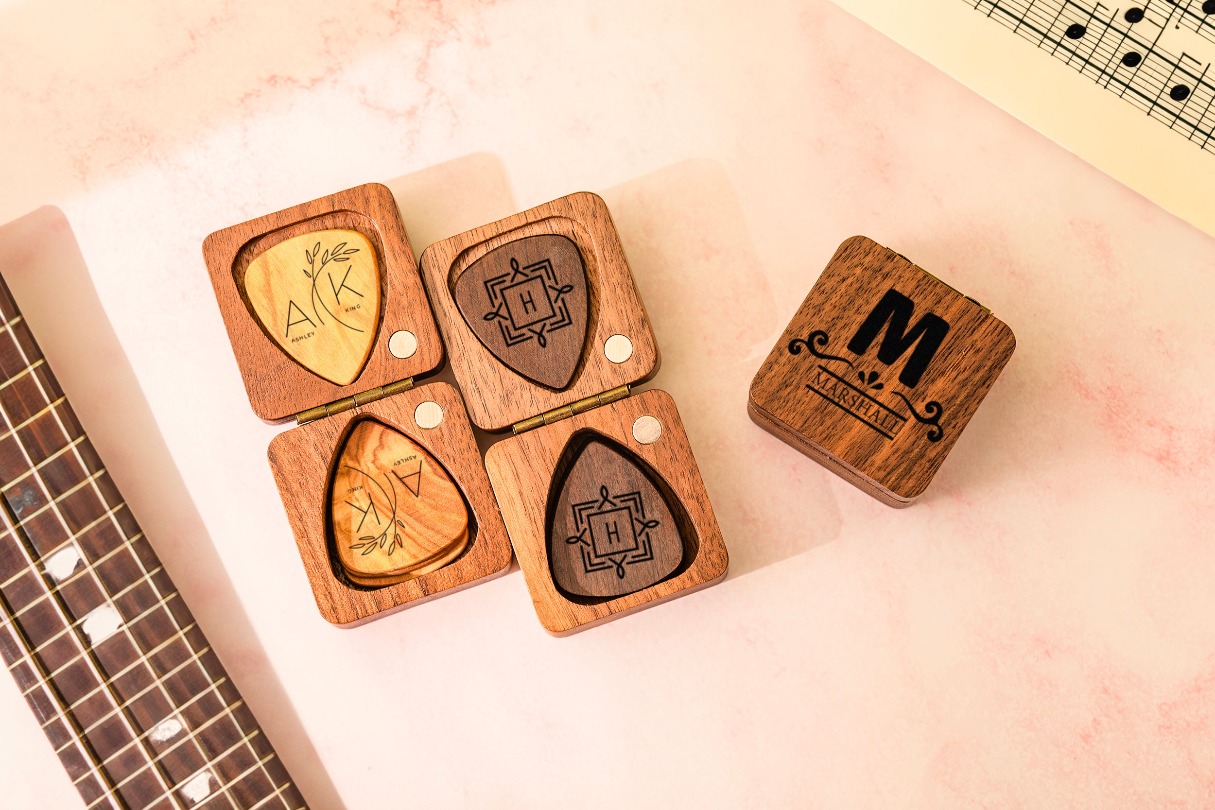 GUITAR PICK