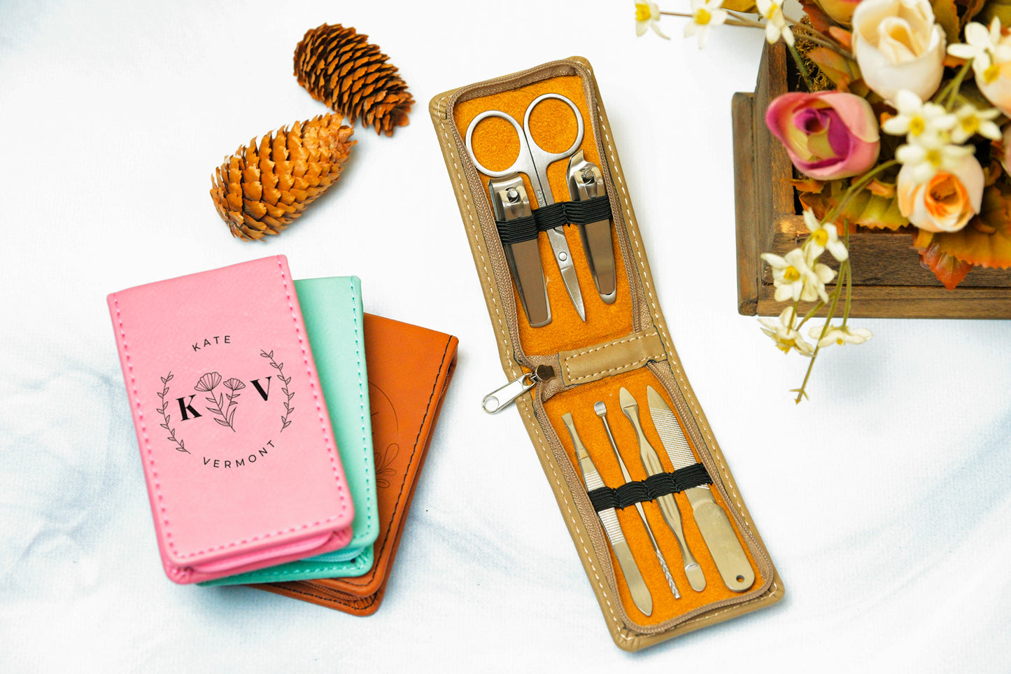 MANICURE SET